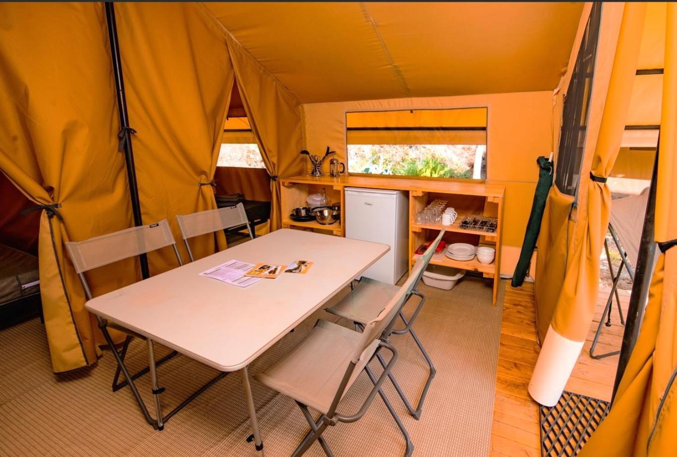 Camping Onlycamp Les Berges De L'Yonne Hotel Coulanges-sur-Yonne Kültér fotó